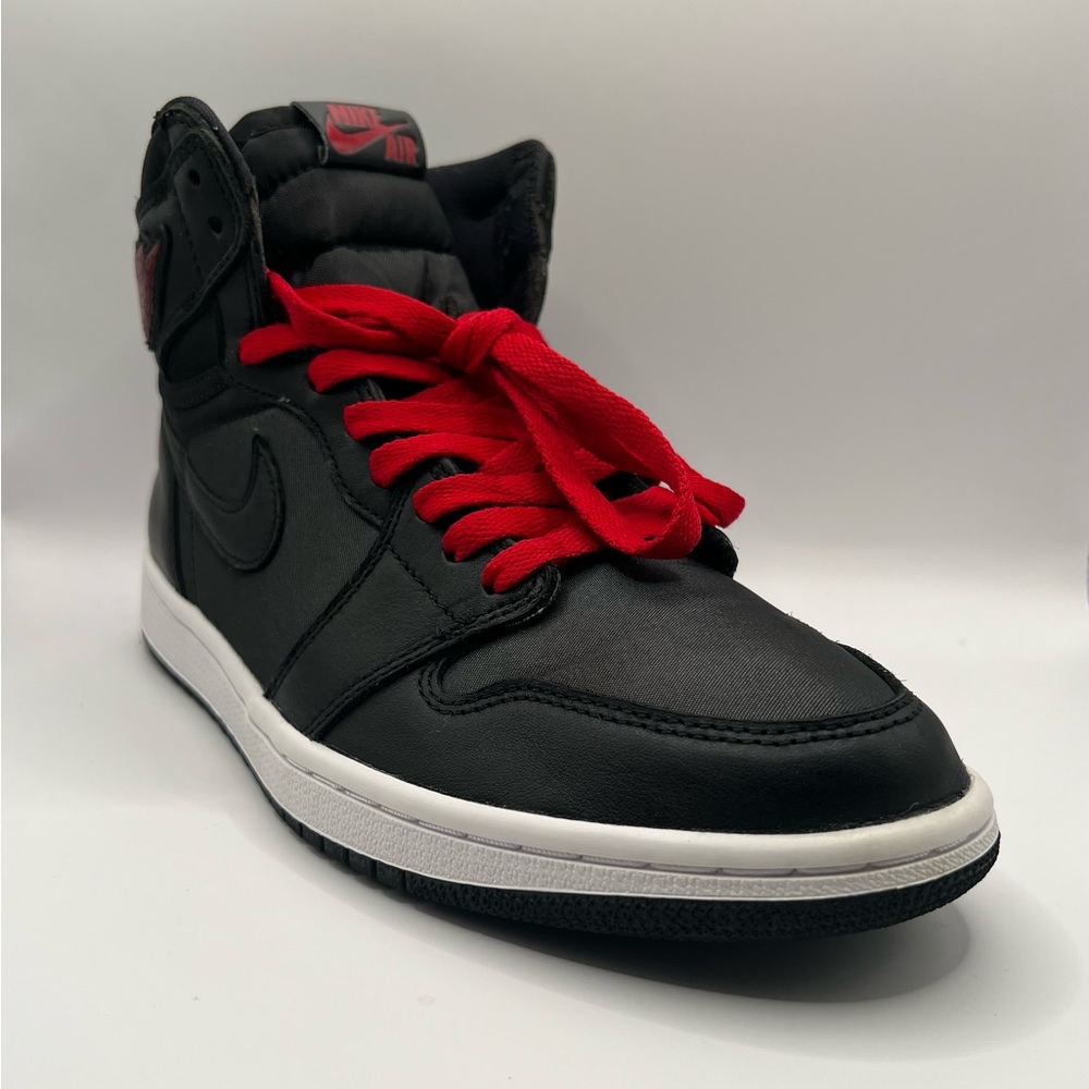 Air Jordan 1 Retro High OG Black Gym Red Sz 7.5